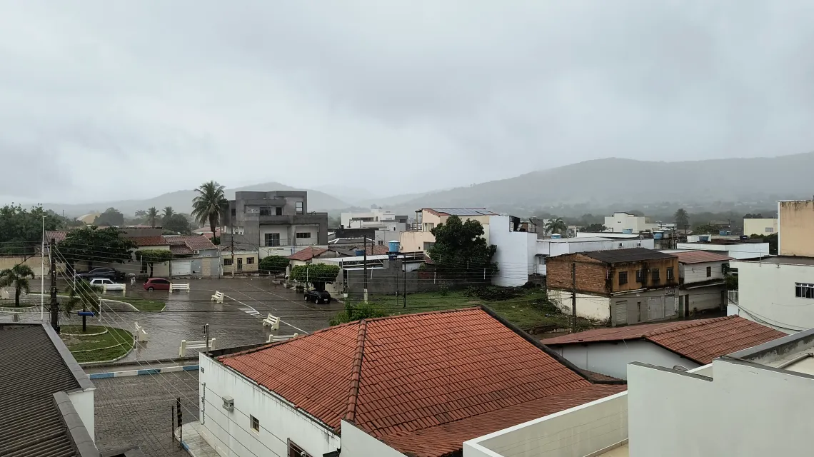 Botuporã-BA: Chuvas retornaram com força provocando fortes enchentes no município